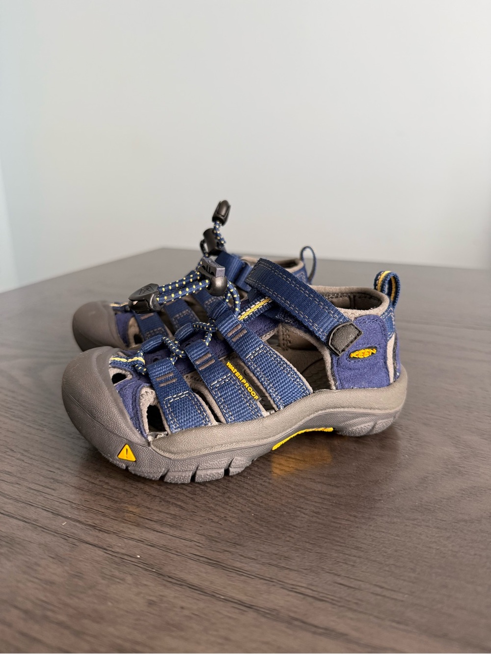 KEEN Kids Waterproof Closed Toe Sandals Blue Gray US 9 EU 25/26 - Picture 1 of 8